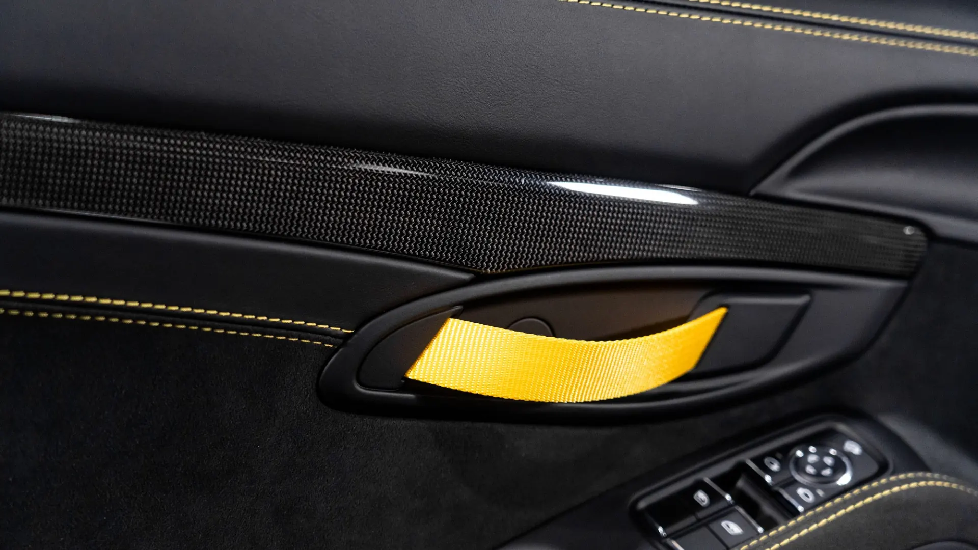 Porsche 718 — photo 27