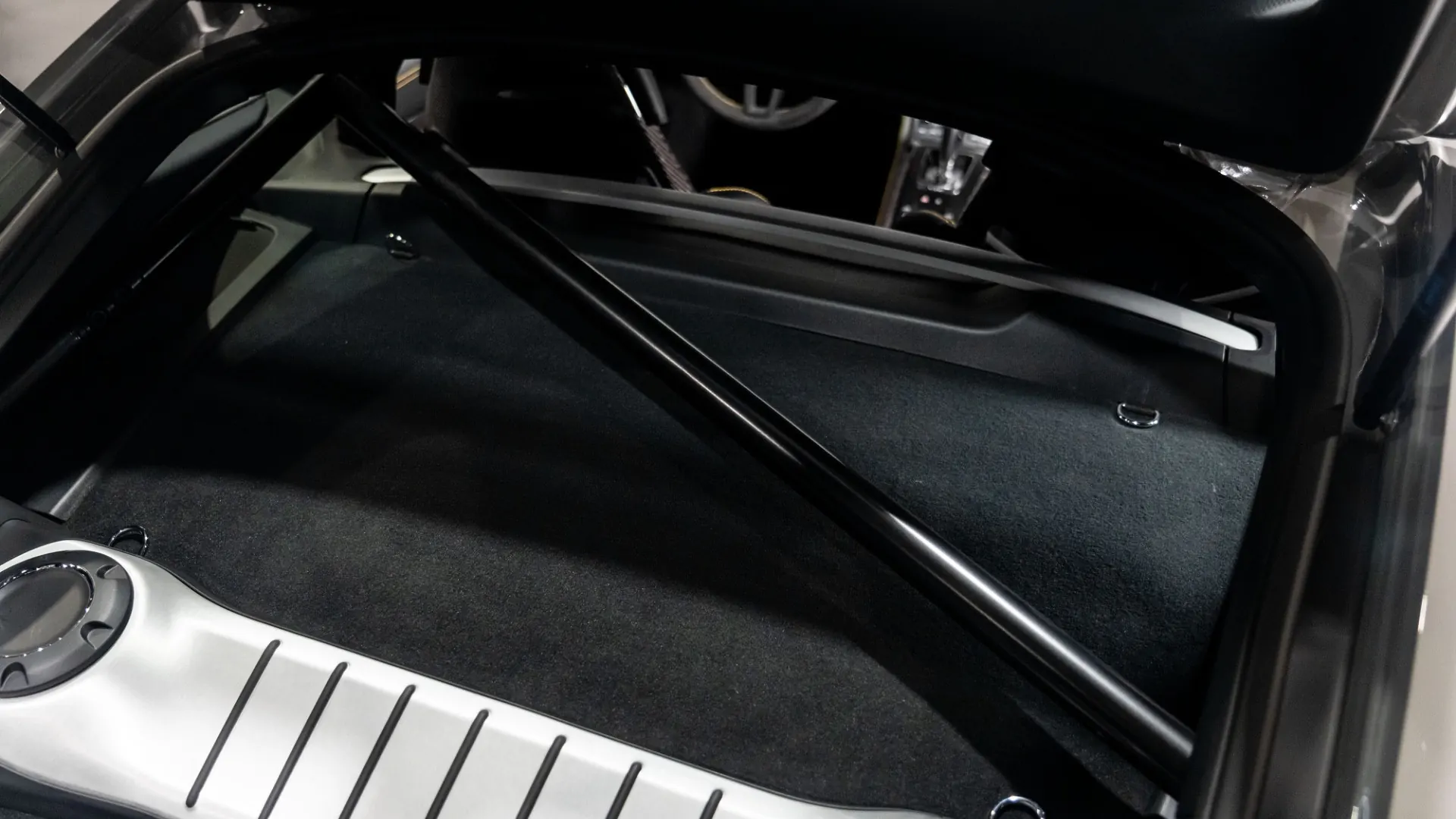 Porsche 718 — photo 30