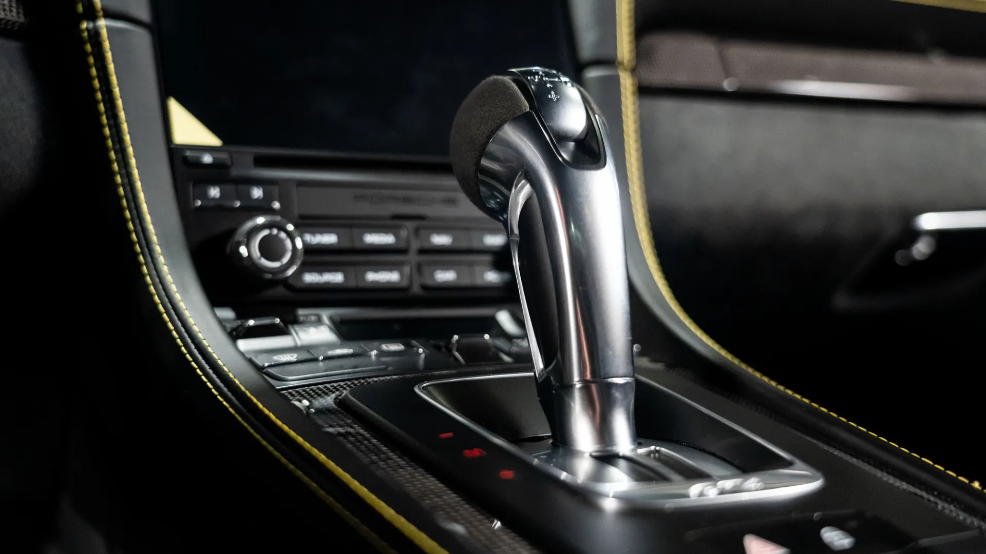 Porsche 718 — photo 24