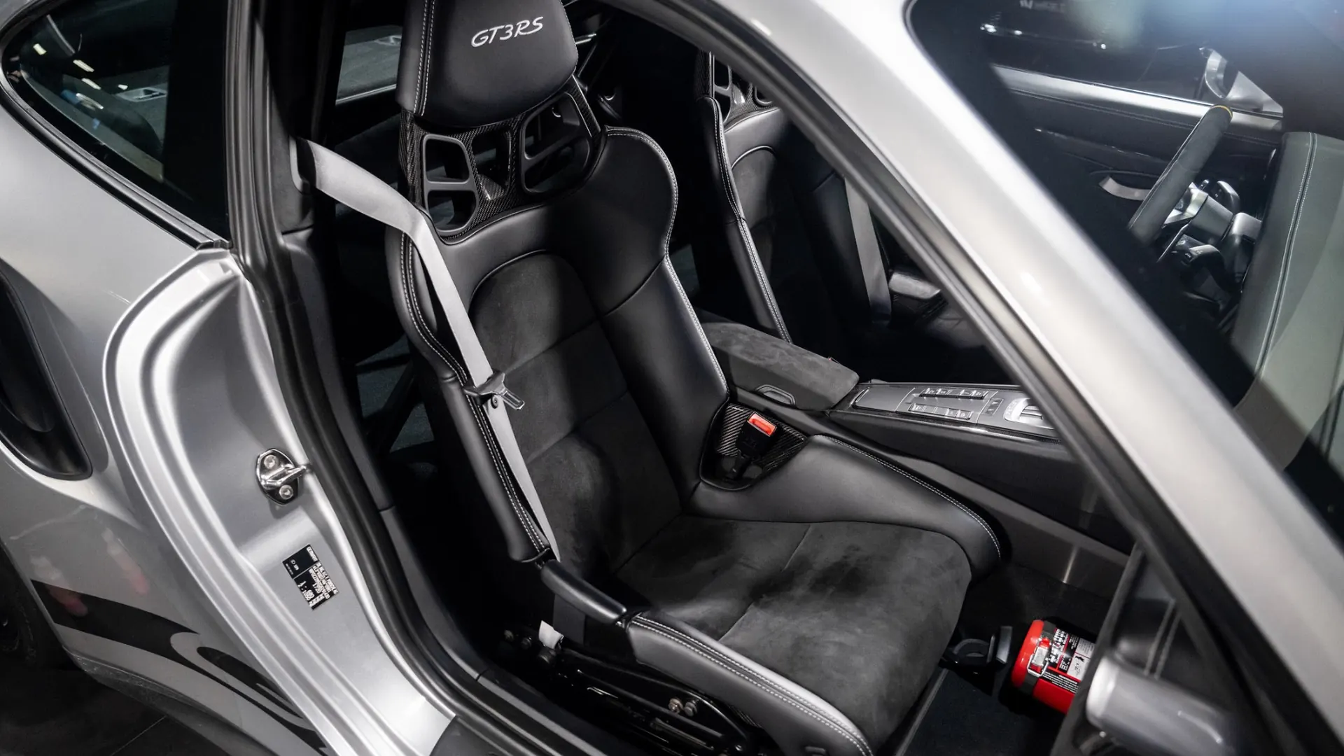 Porsche 911 — photo 10