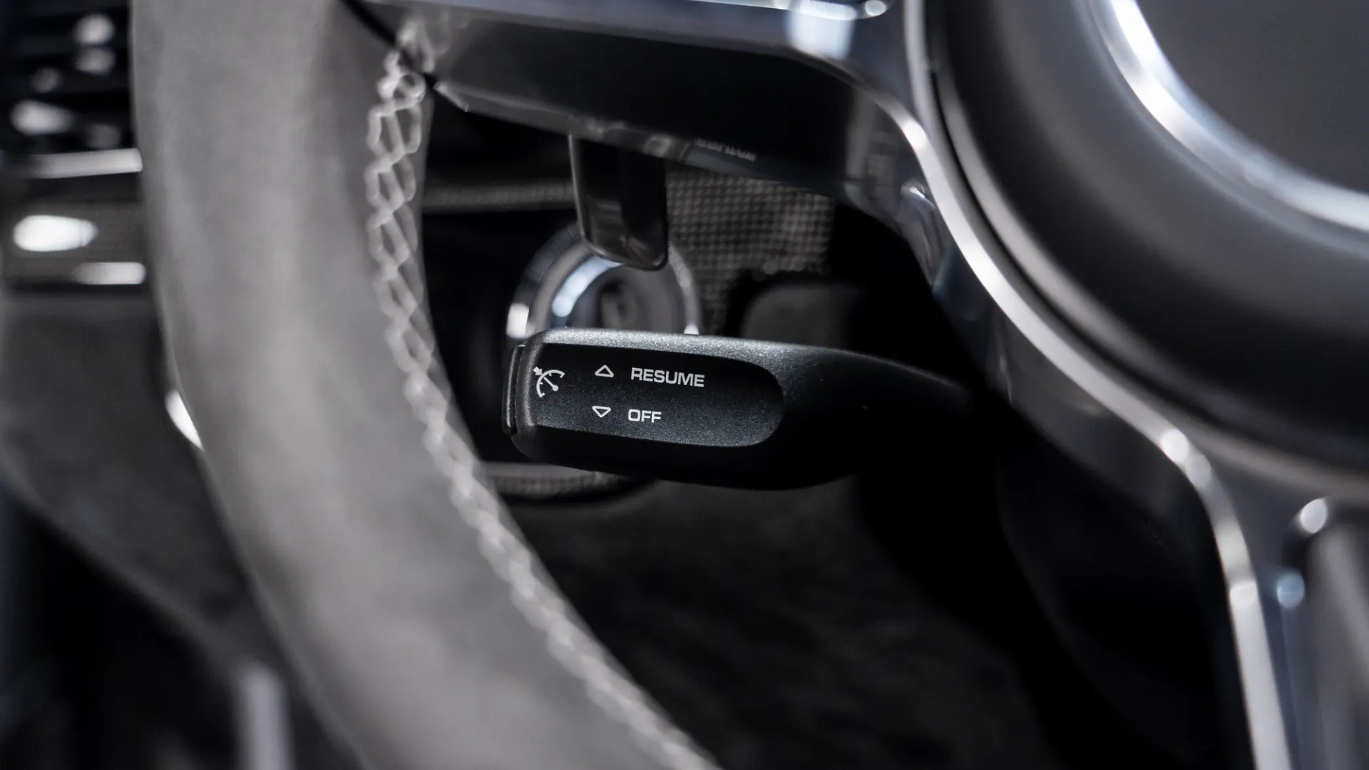 Porsche 911 — photo 19