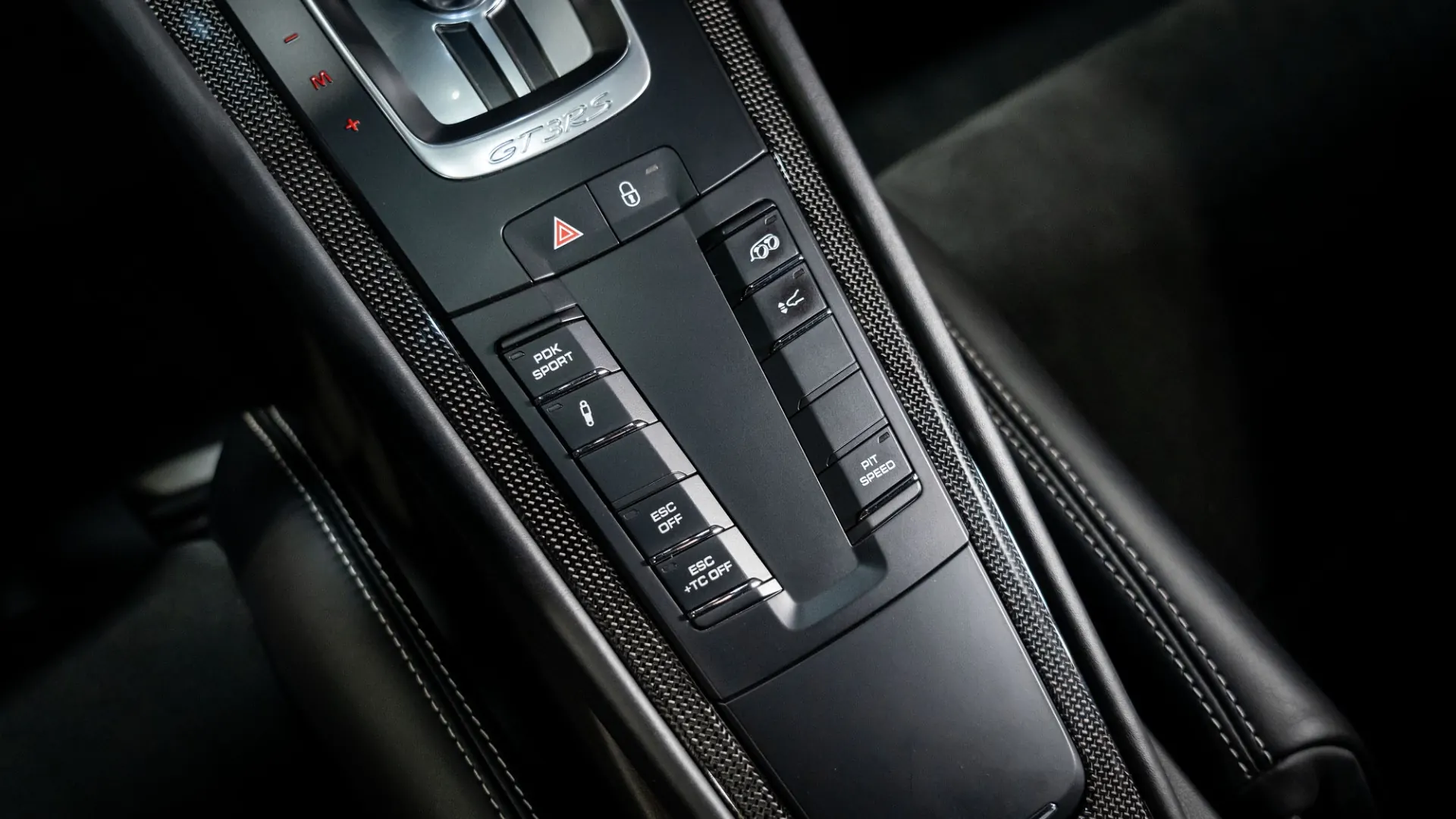 Porsche 911 — photo 24