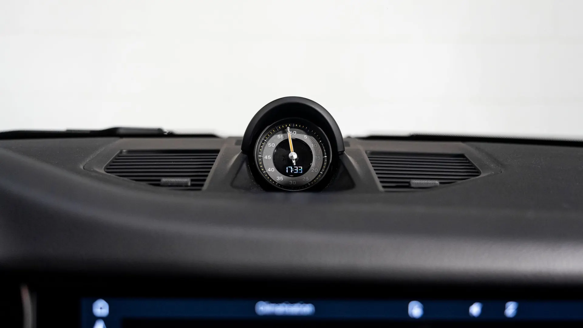 Porsche 911 — photo 20