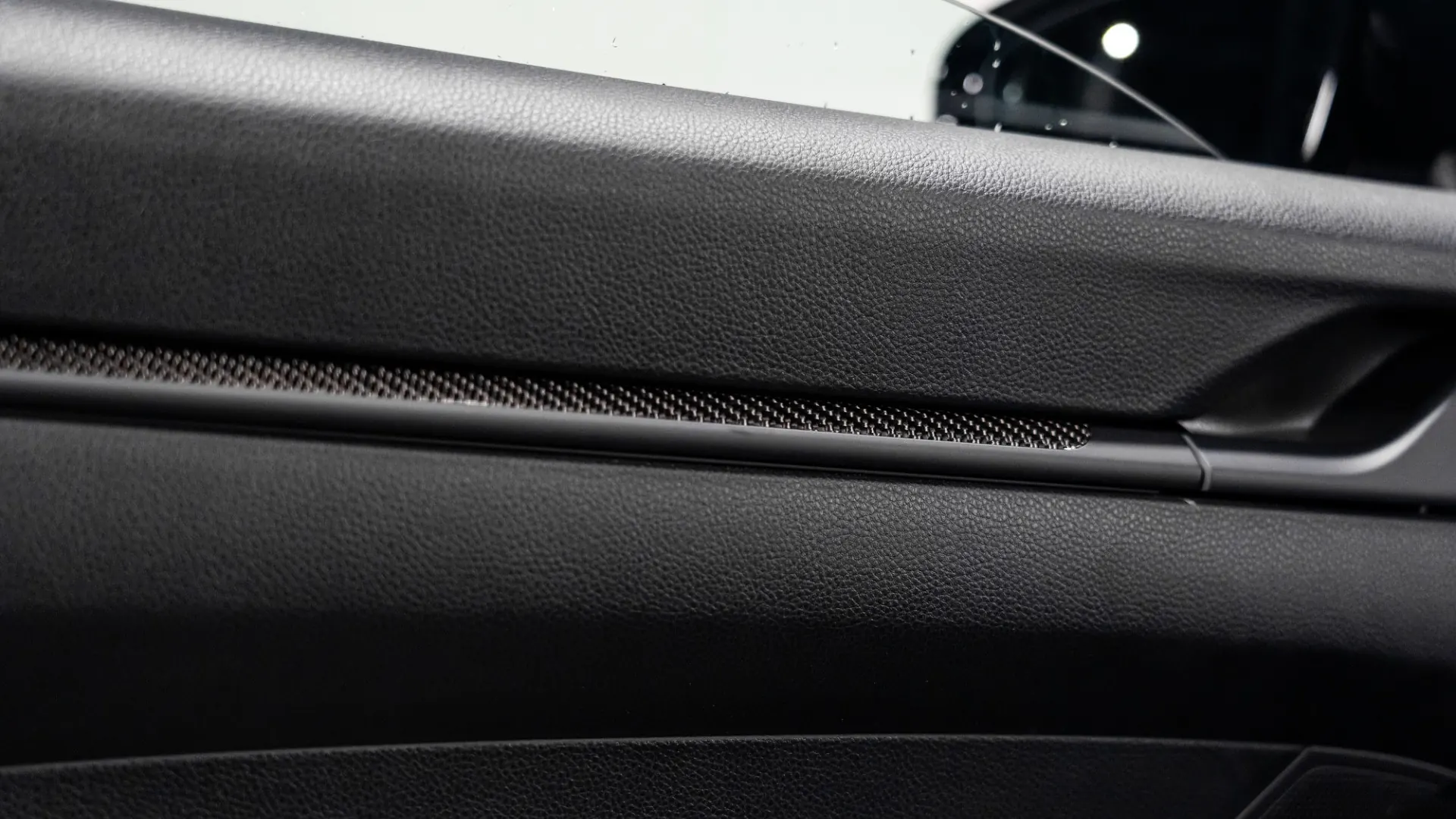 Porsche 911 — photo 26