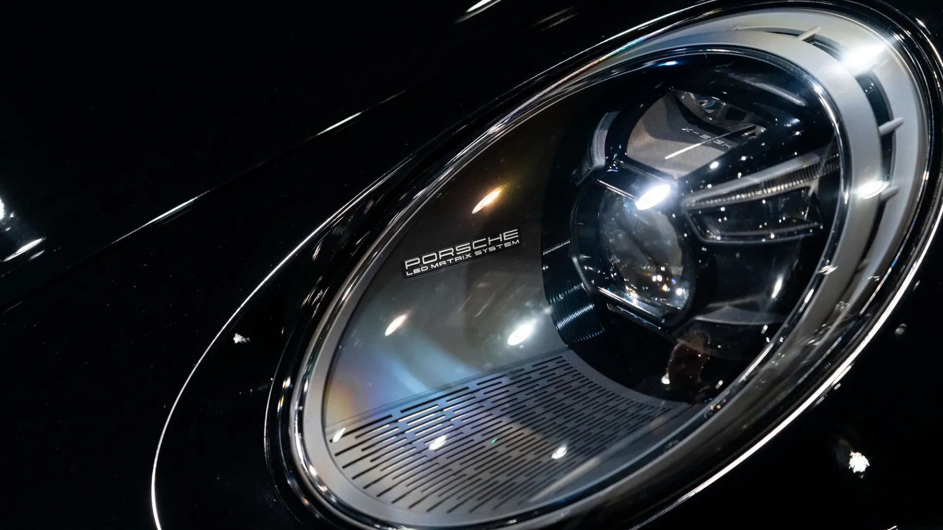 Porsche 911 — photo 7