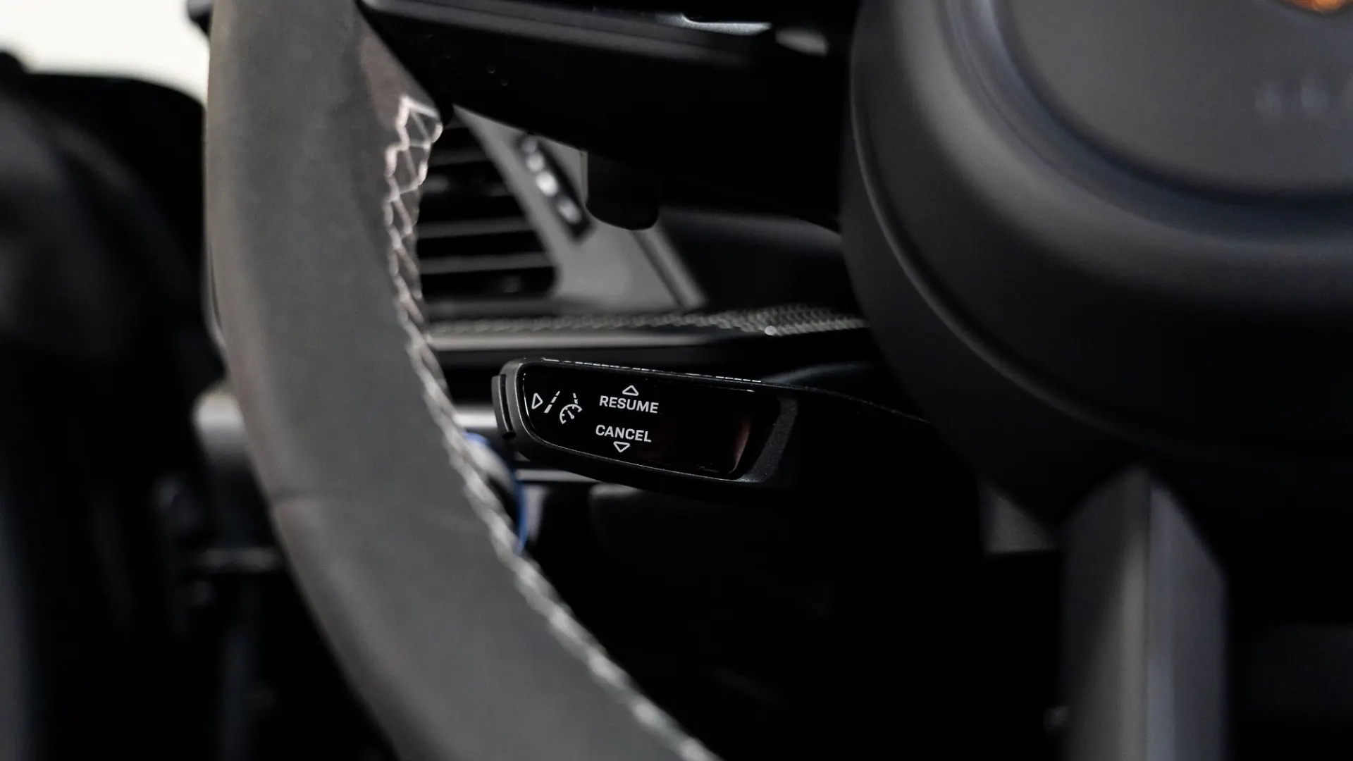 Porsche 911 — photo 19