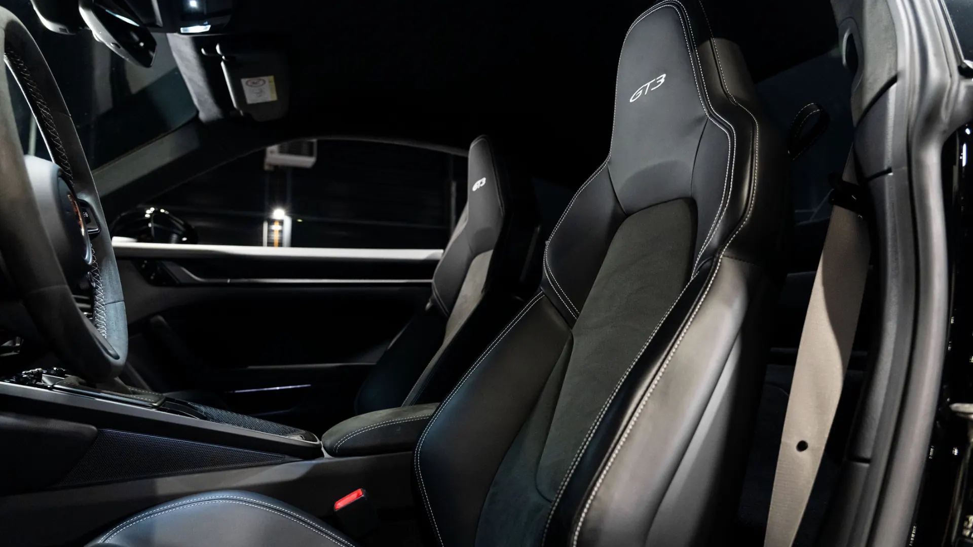 Porsche 911 — photo 12