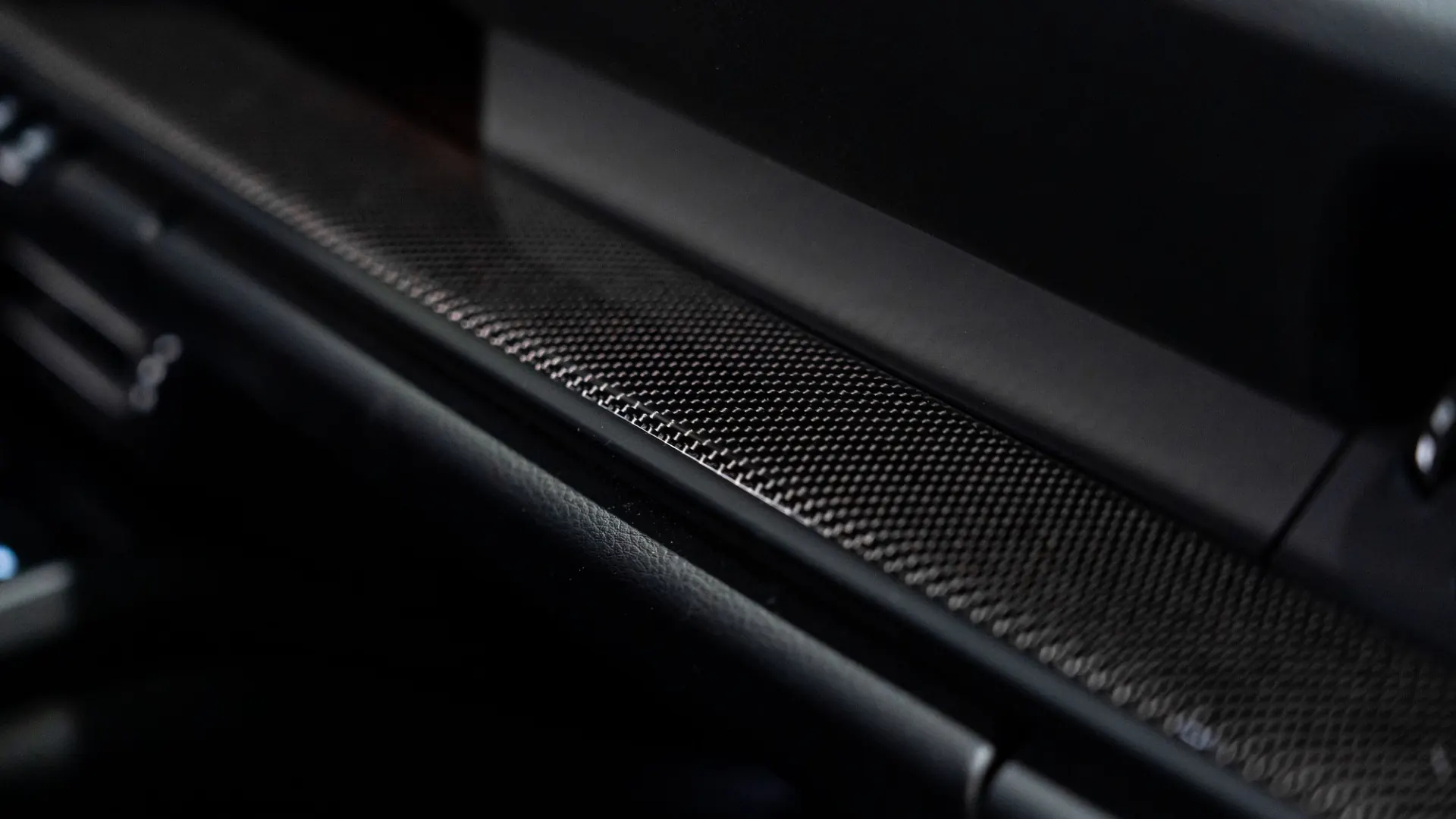 Porsche 911 — photo 16