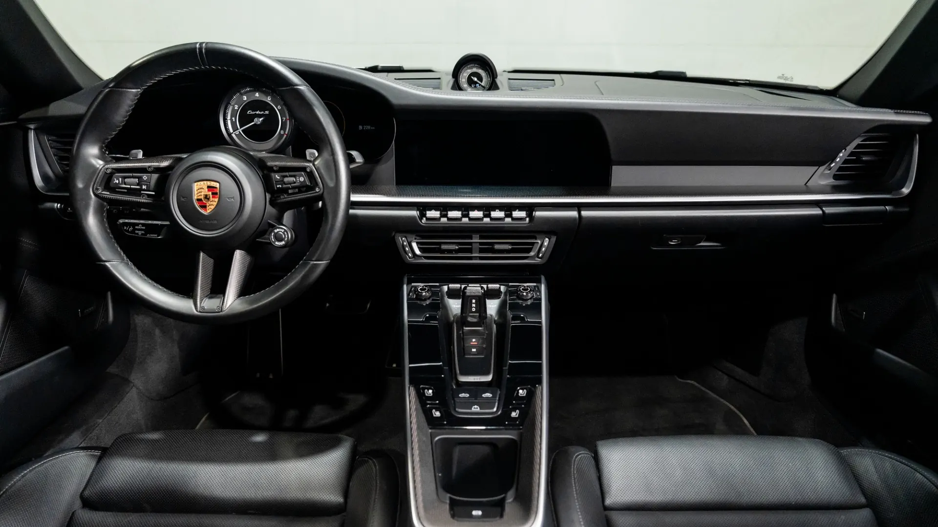 Porsche 911 — photo 8