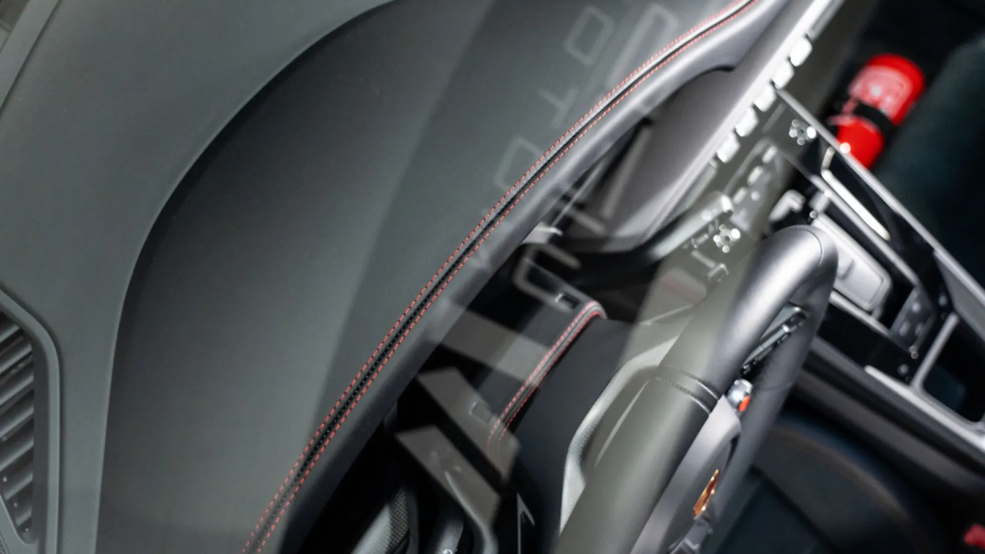 Porsche 911 — photo 25