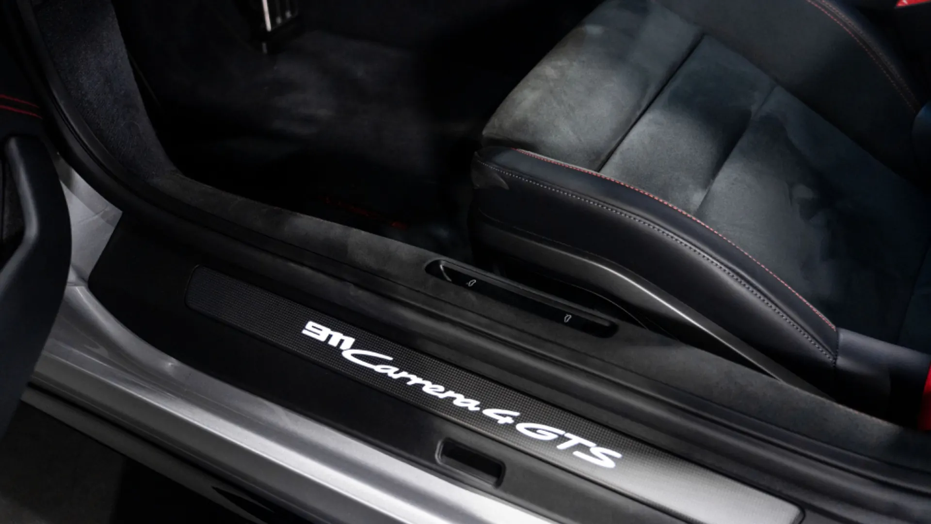 Porsche 911 — photo 14