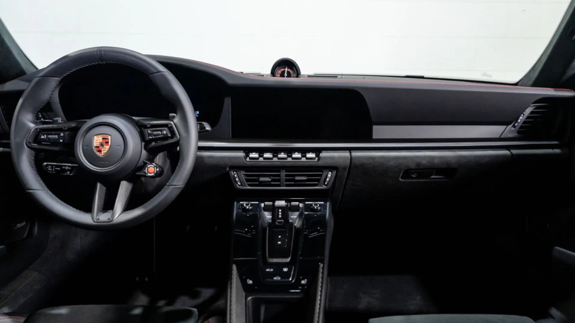 Porsche 911 — photo 11