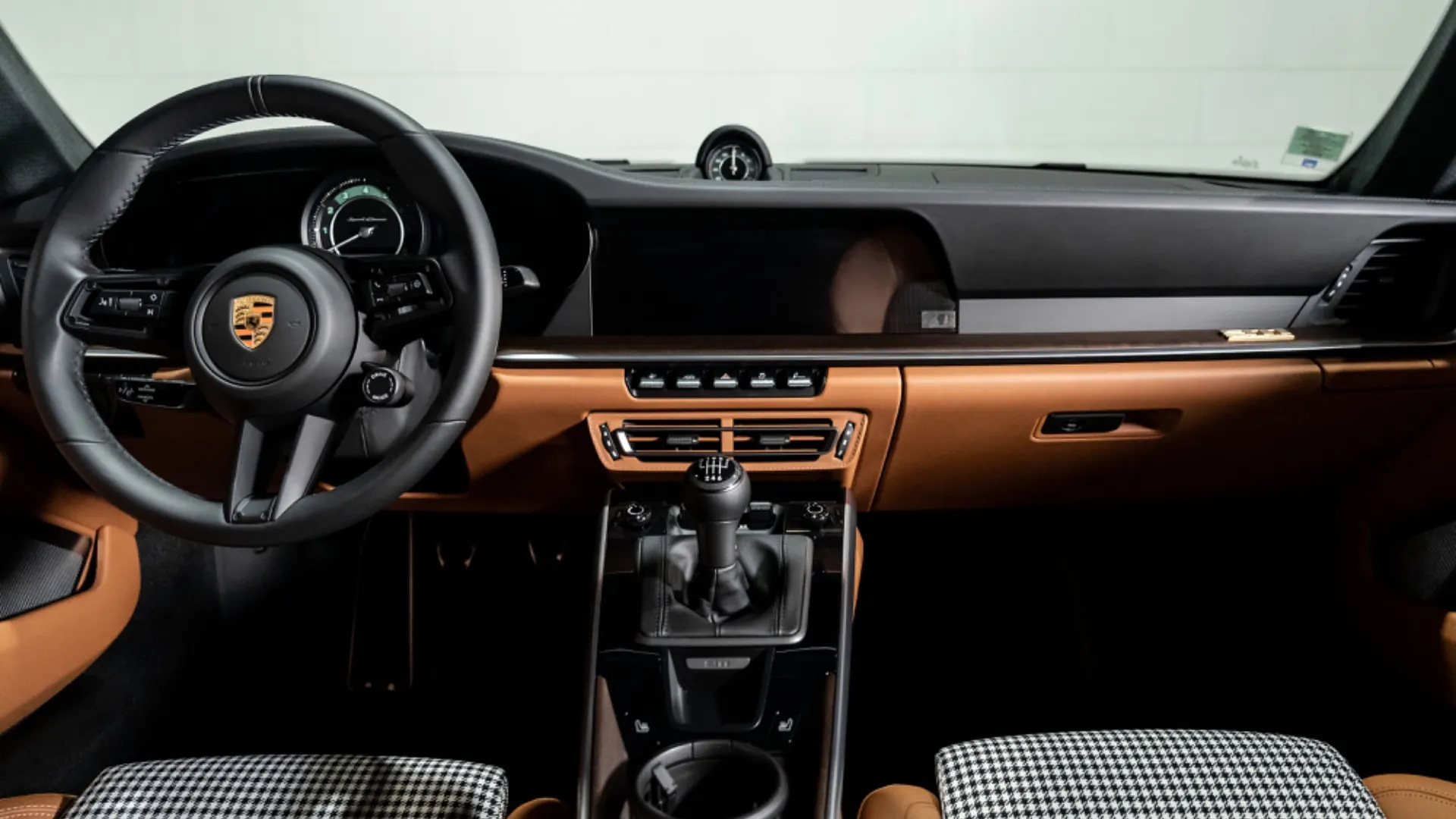 Porsche 911 — photo 10