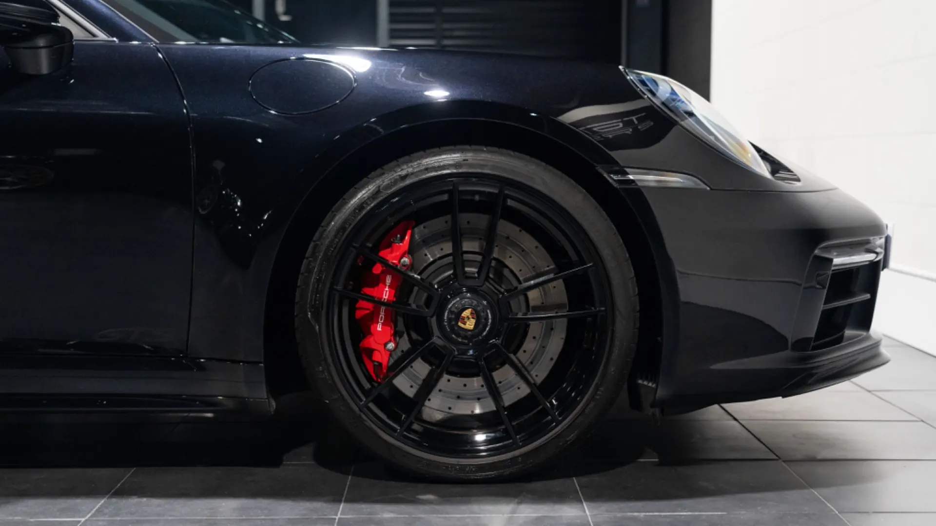 Porsche 911 — photo 9