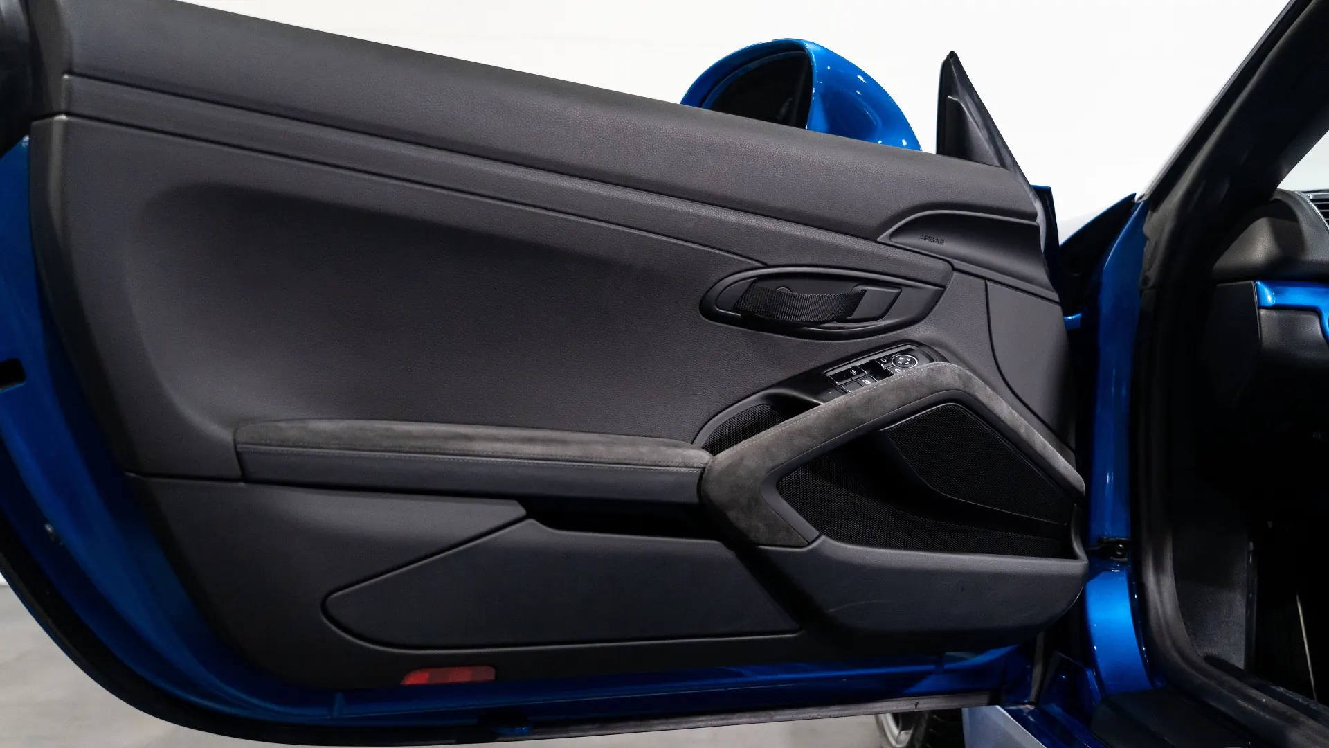 Porsche Boxster — photo 25