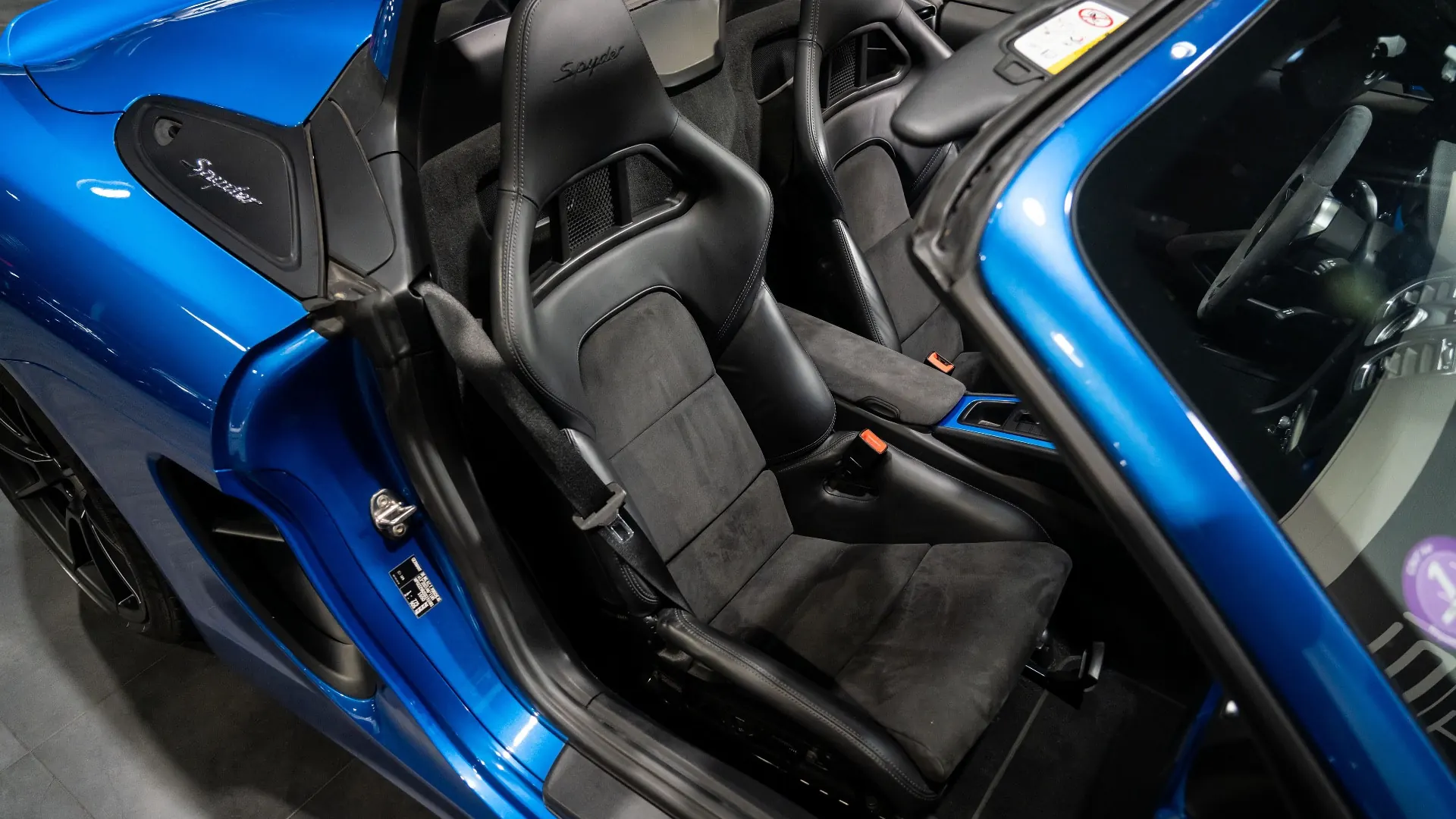 Porsche Boxster — photo 11