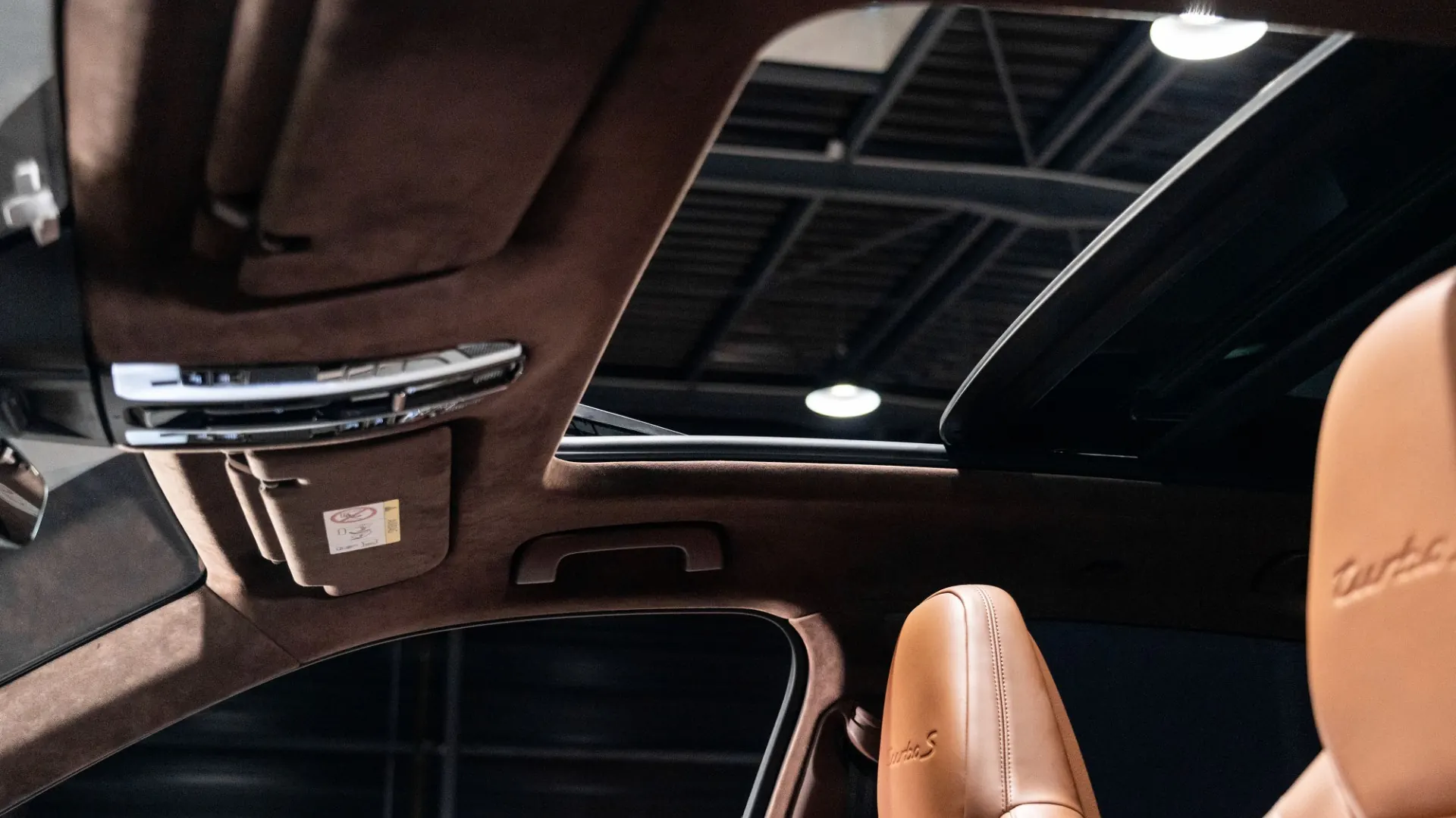 Porsche Cayenne — photo 19