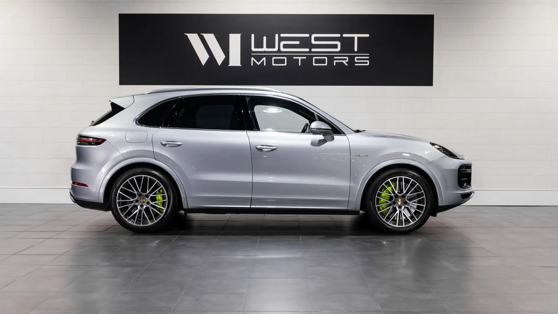 Porsche Cayenne — photo 3