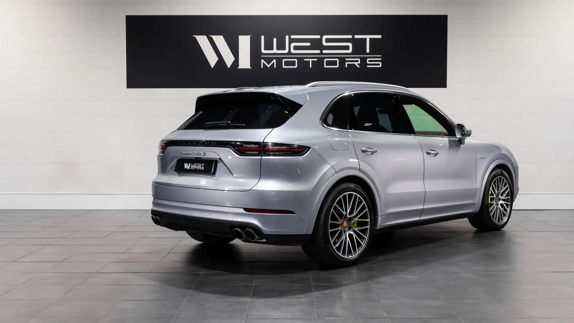 Porsche Cayenne — photo 4
