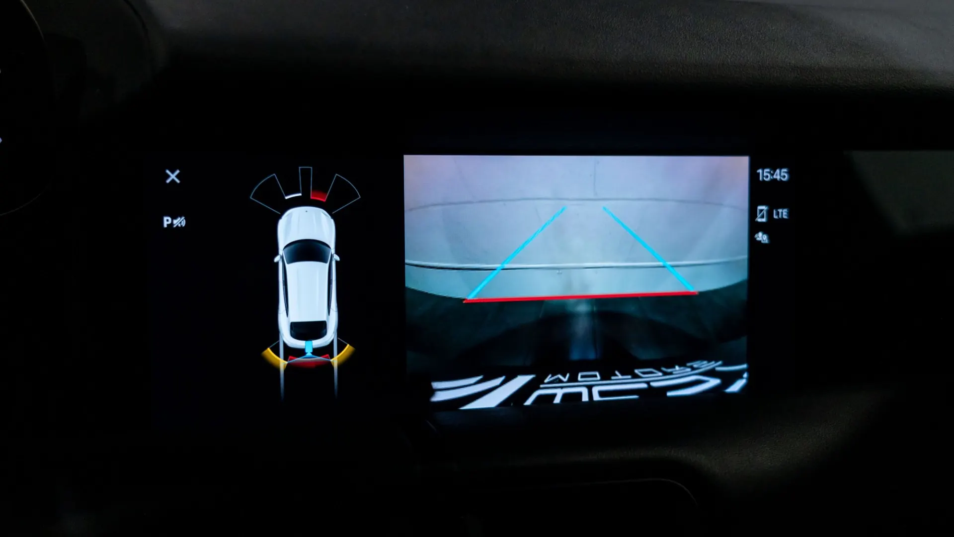 Porsche Taycan — photo 27