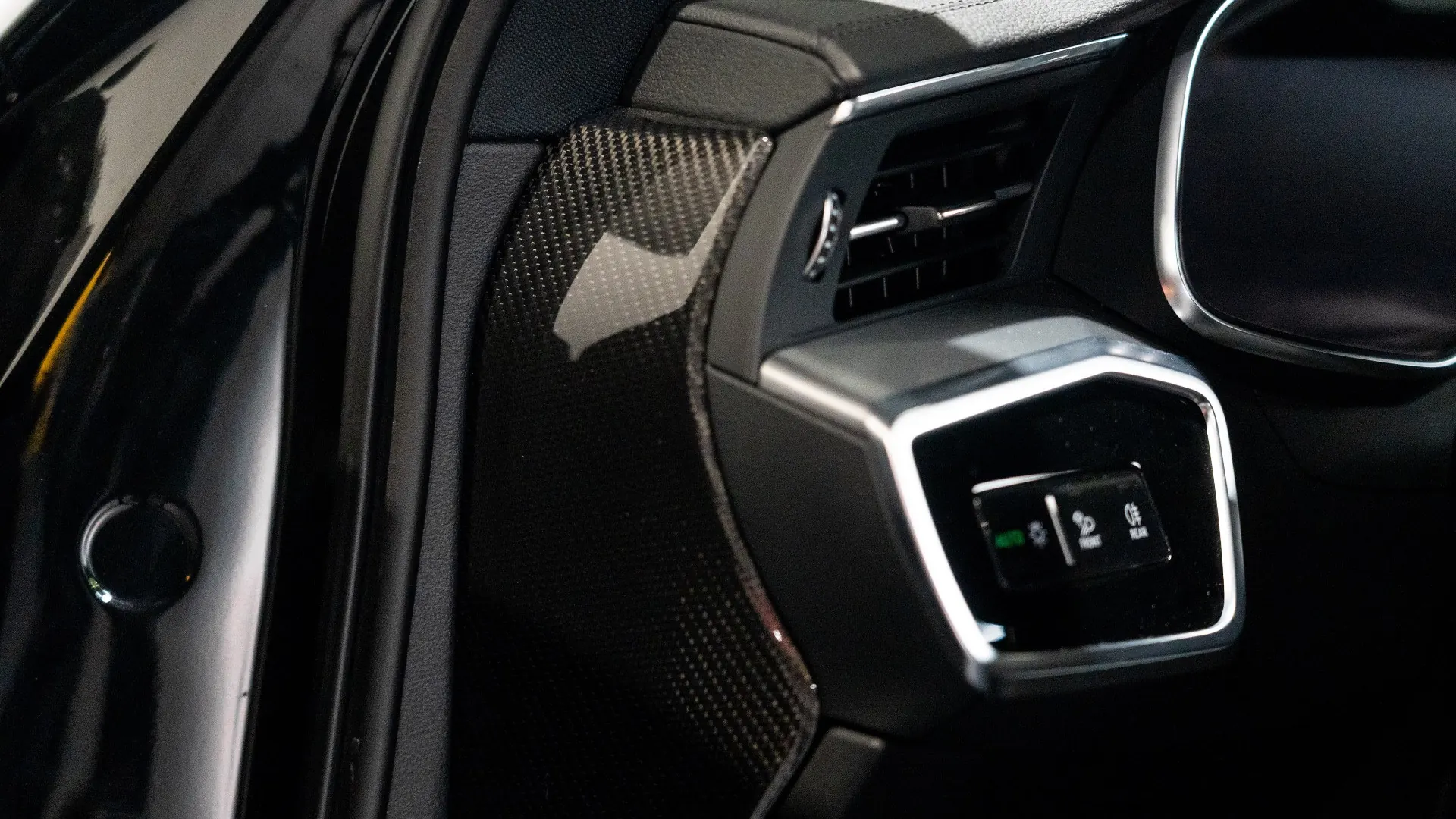 AUDI RS6 — photo 27