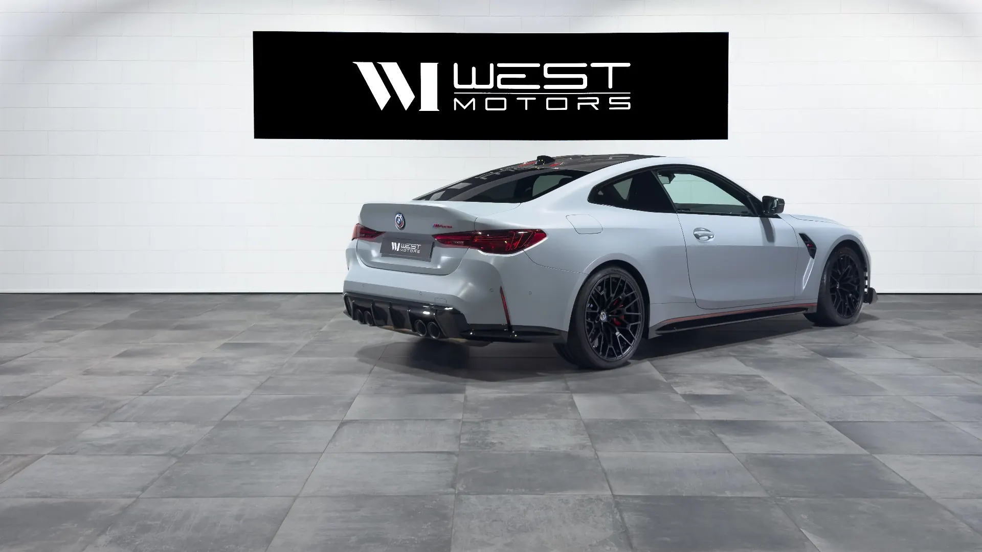 BMW M4 — photo 5