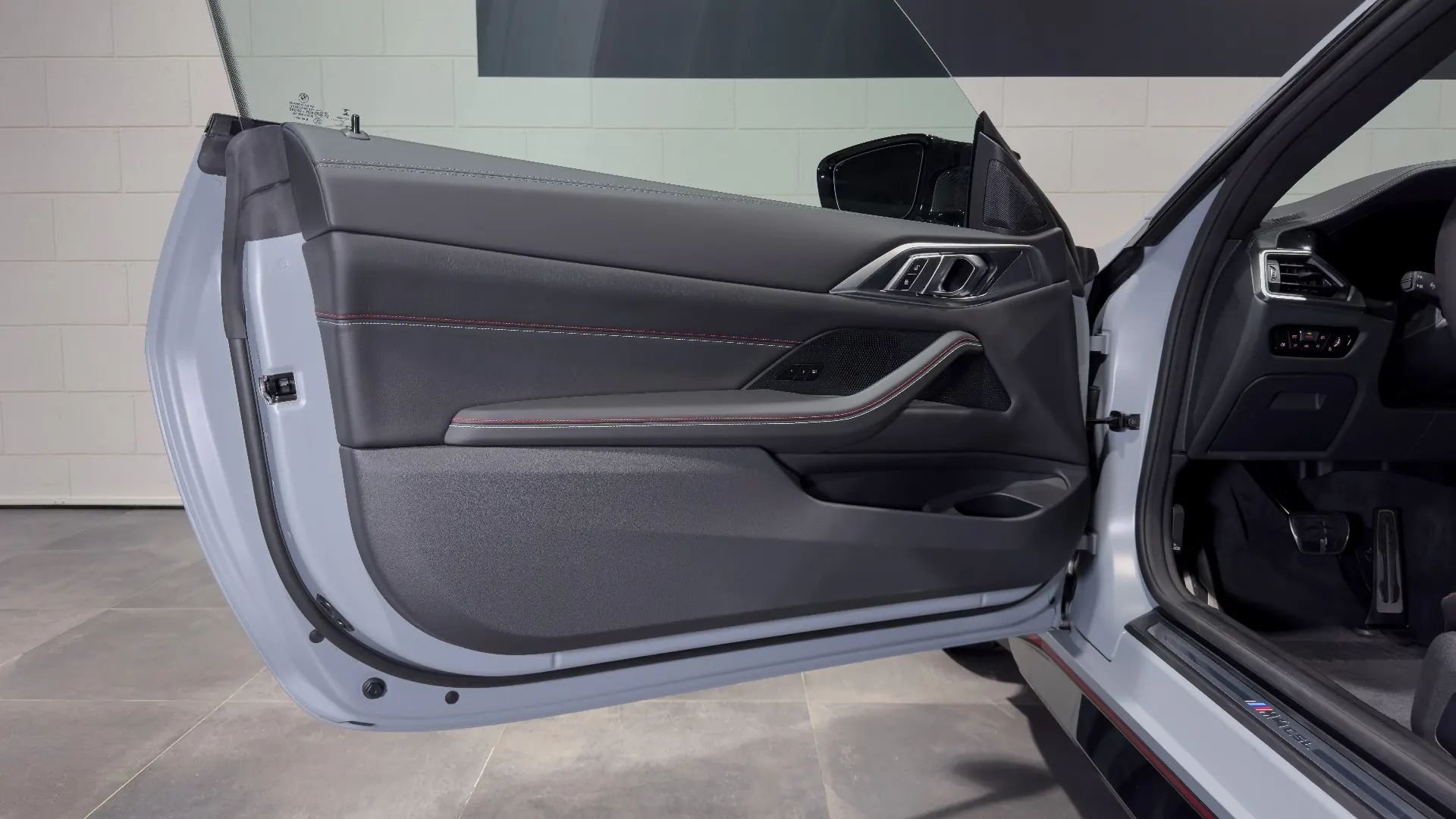 BMW M4 — photo 22