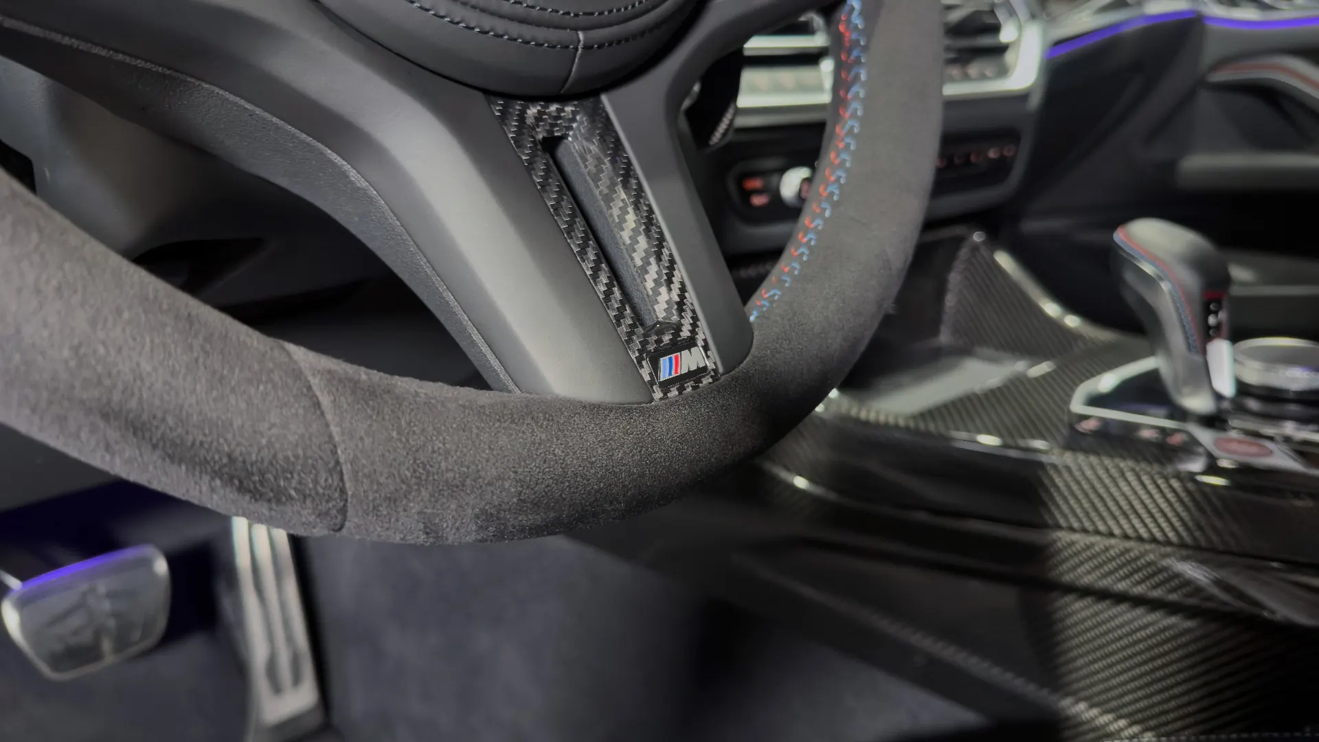 BMW M4 — photo 18