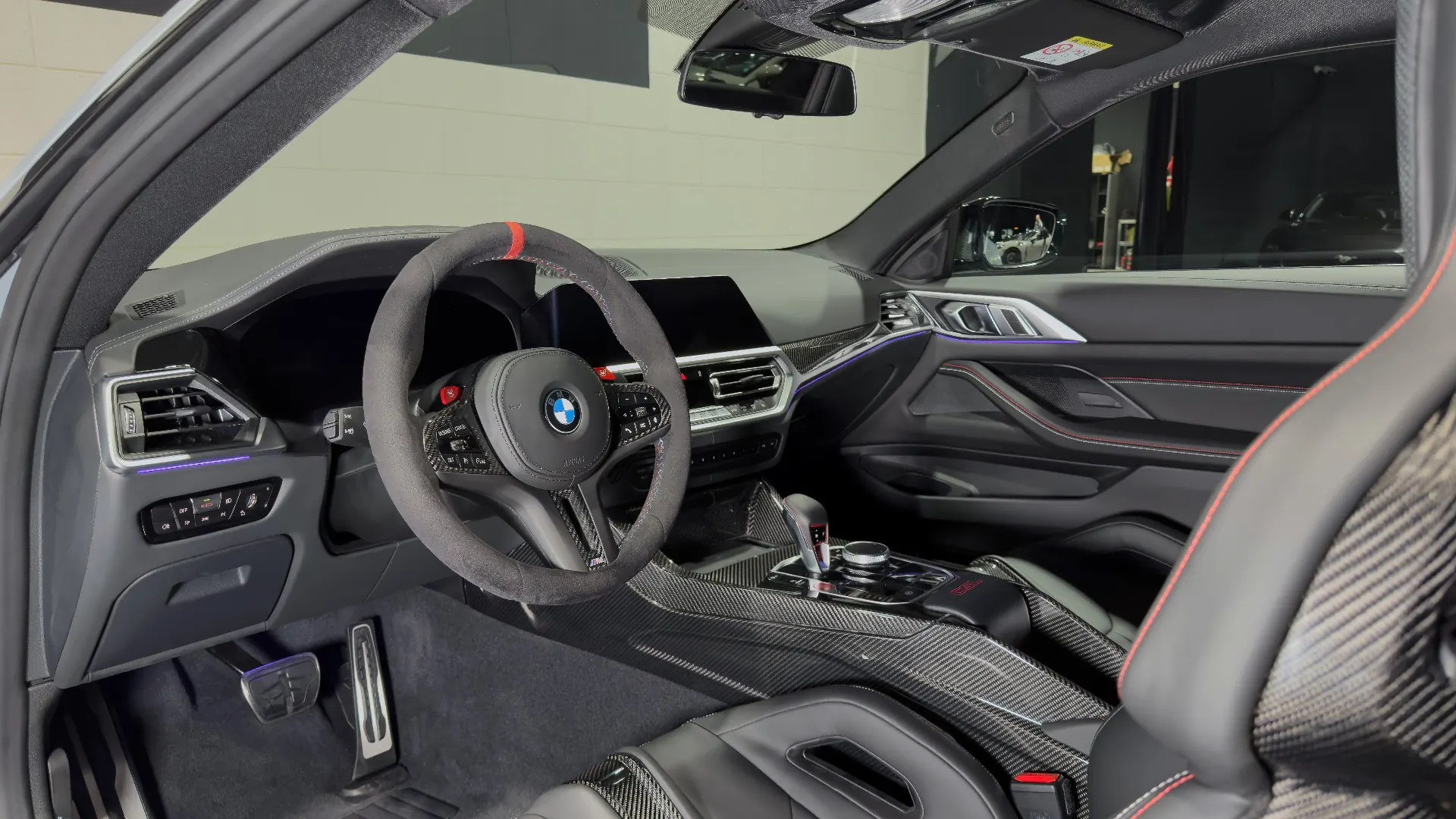 BMW M4 — photo 24