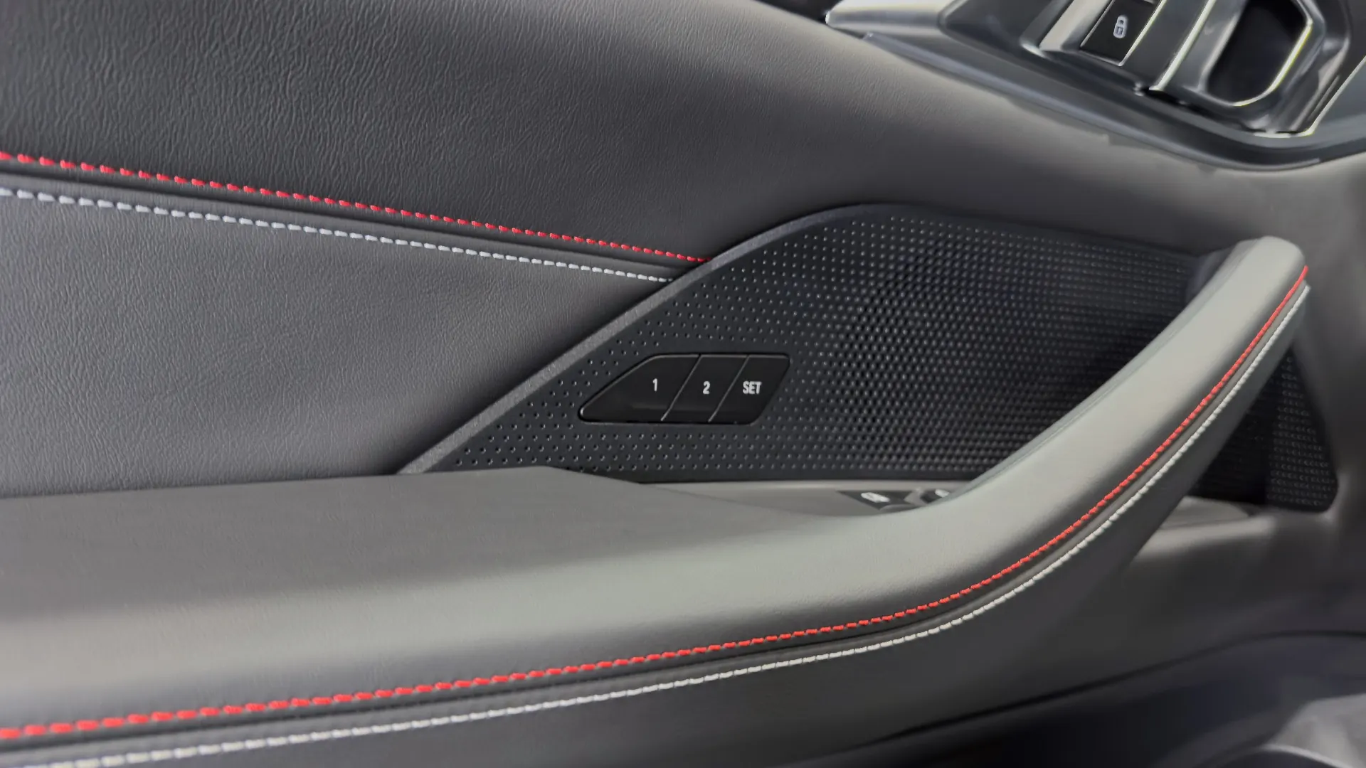 BMW M4 — photo 23