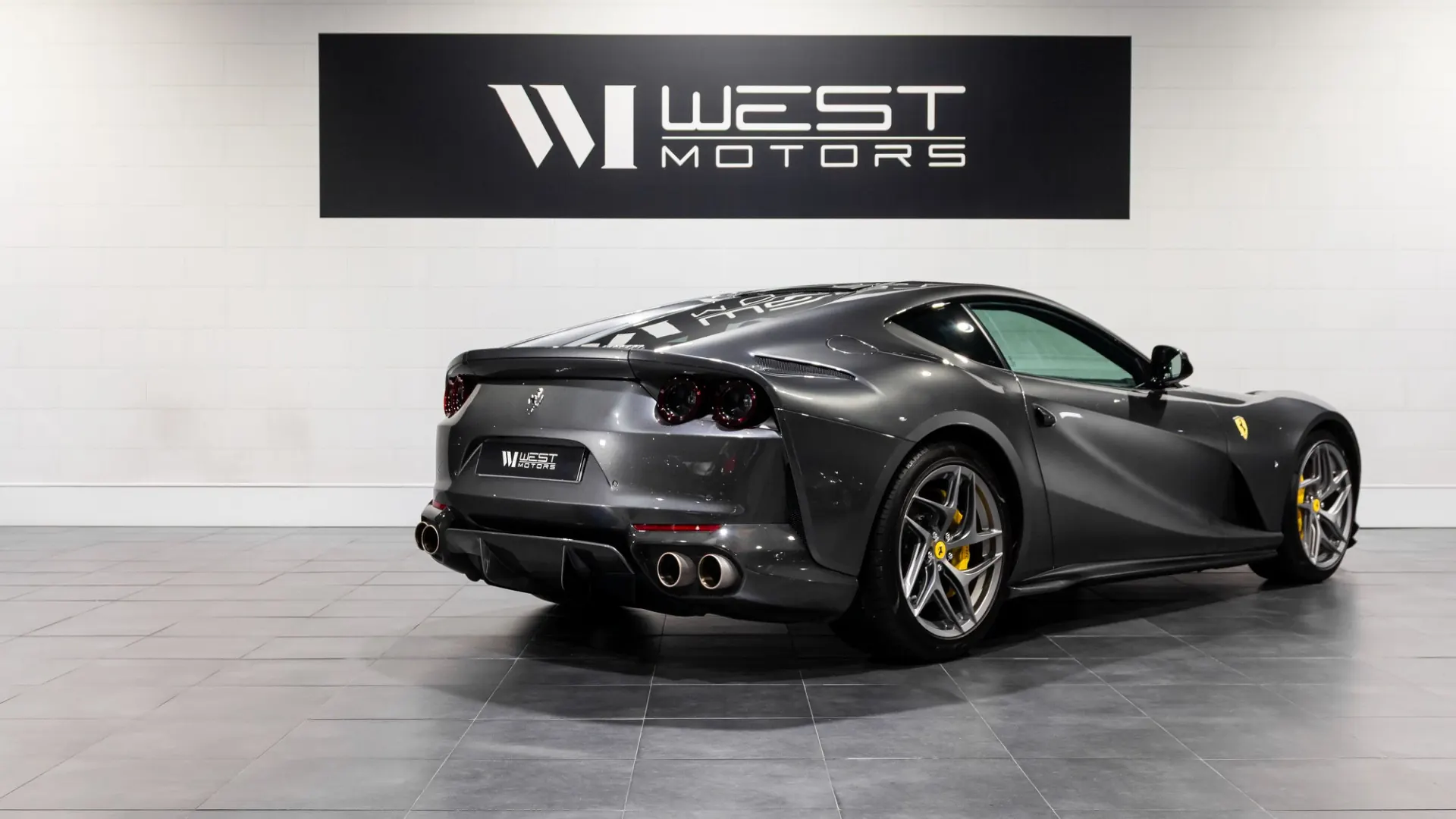 Ferrari 812 — photo 4