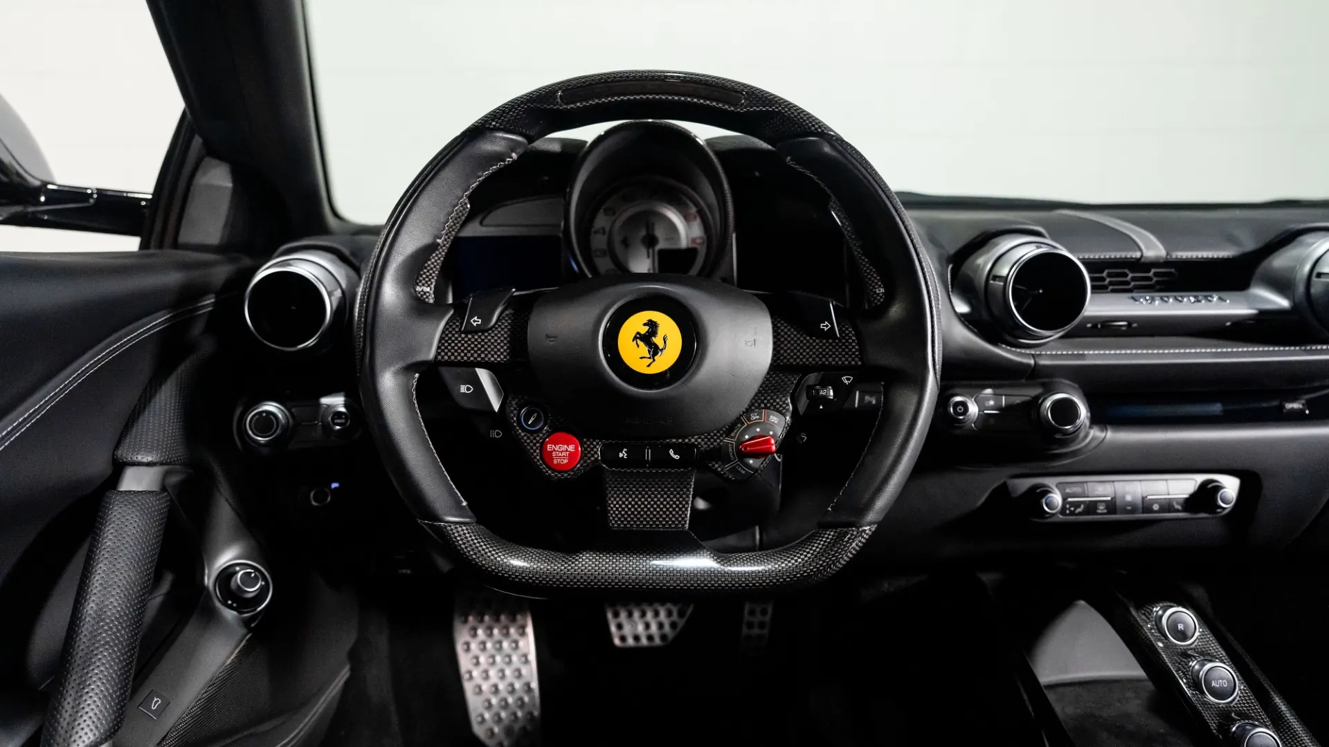 Ferrari 812 — photo 18
