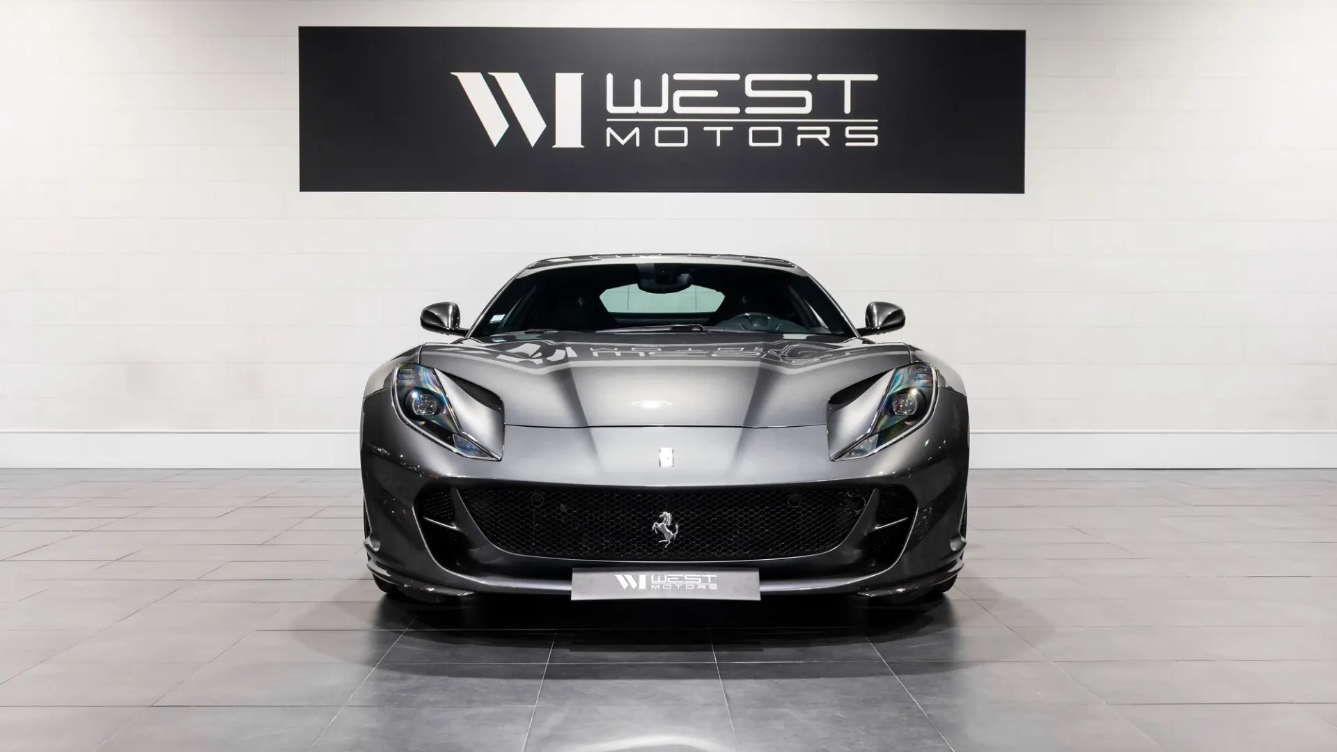Ferrari 812 — photo 2