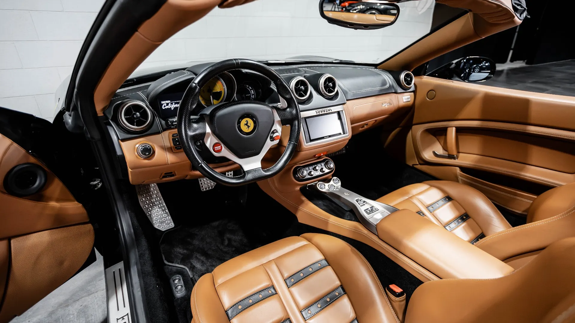 Ferrari California — photo 18