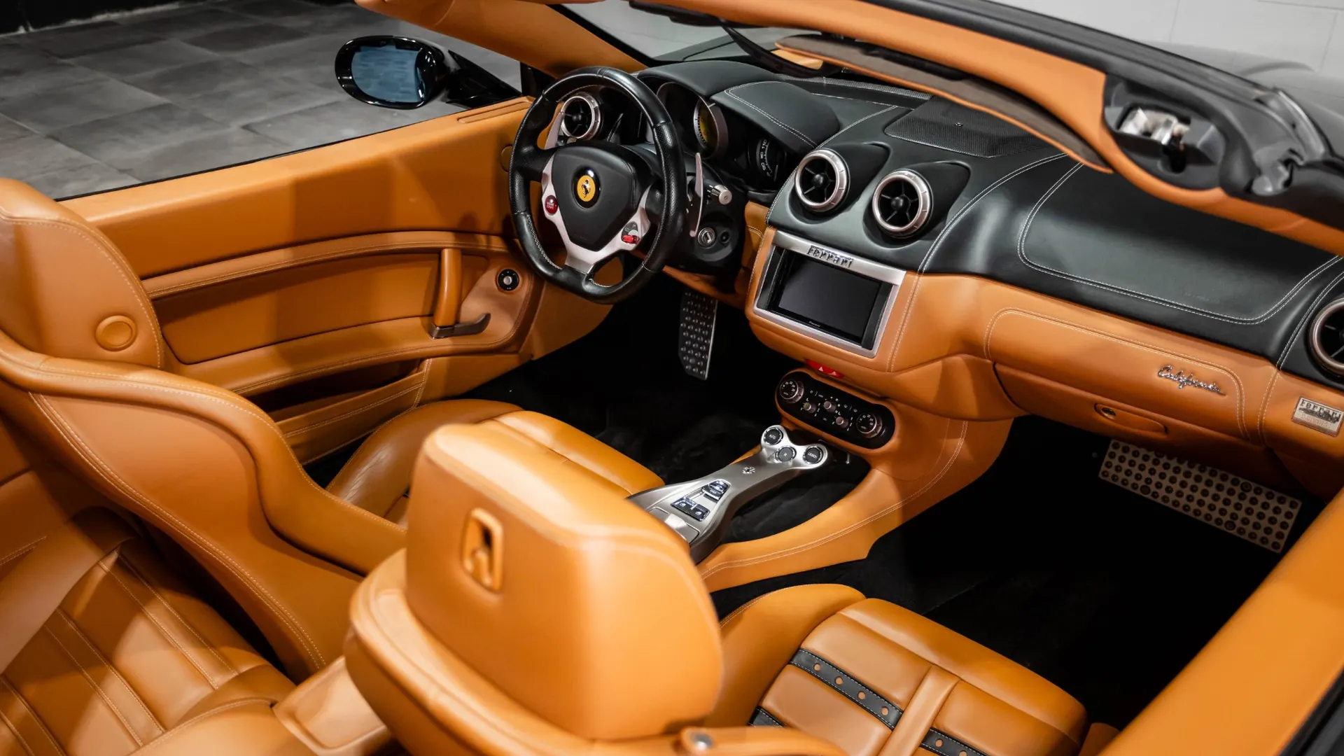 Ferrari CALIFORNIA — photo 14