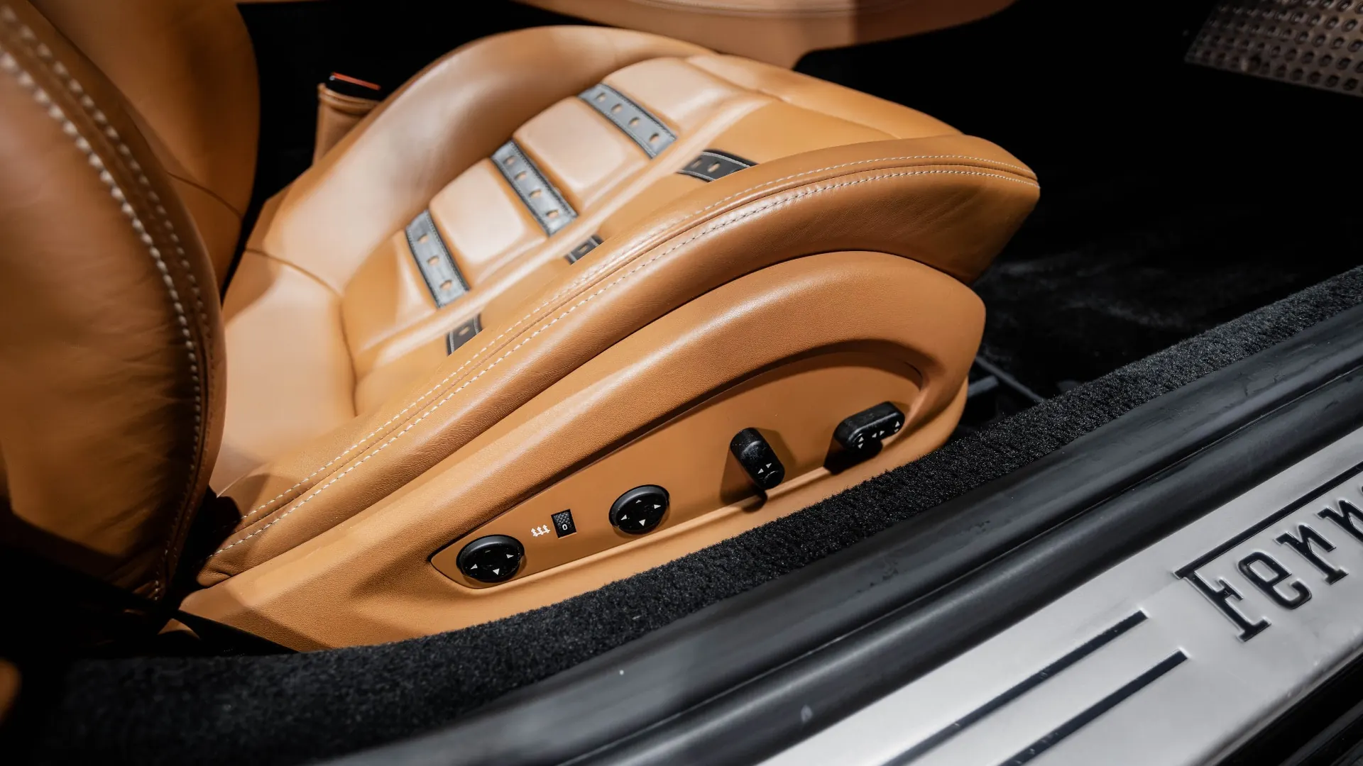 Ferrari California — photo 11