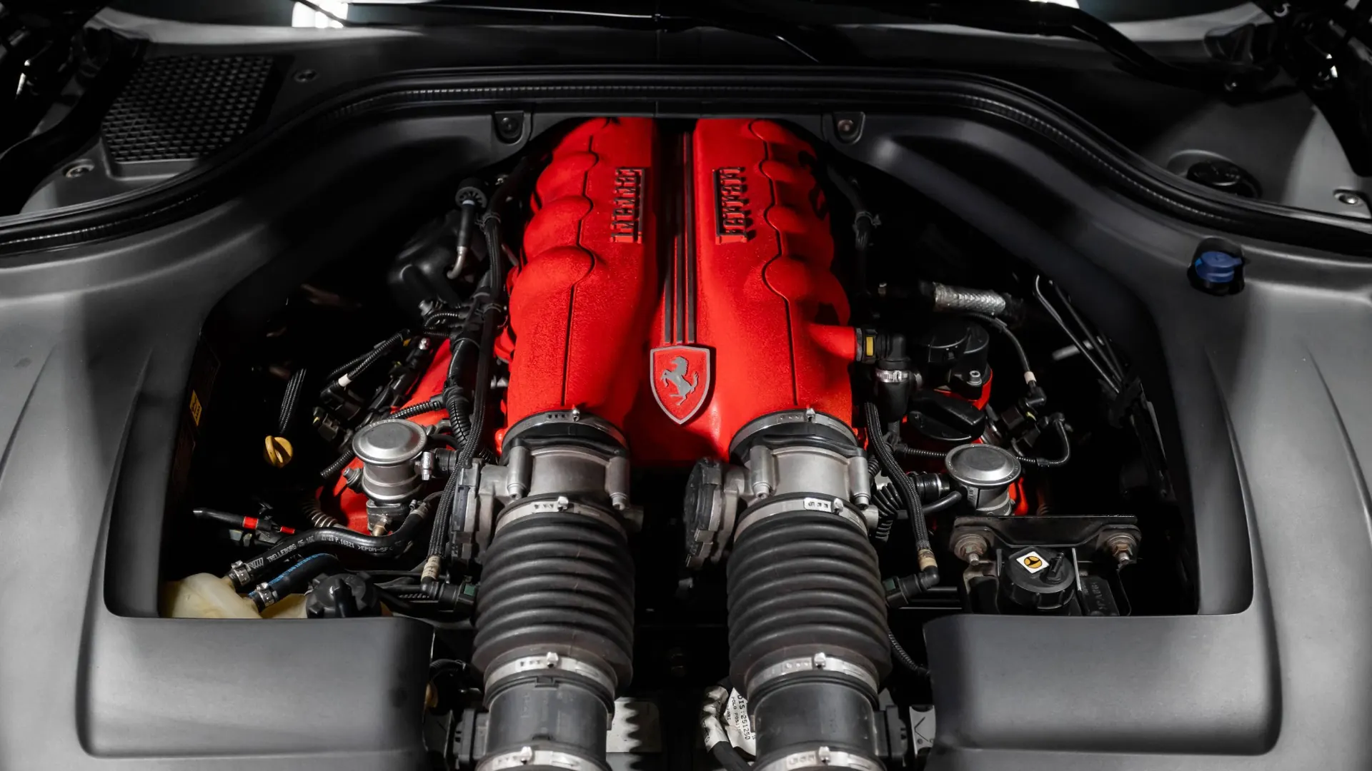 Ferrari CALIFORNIA — photo 25