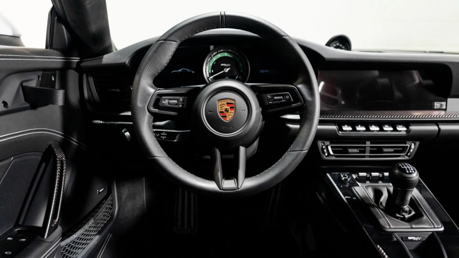Porsche 911 — photo 21