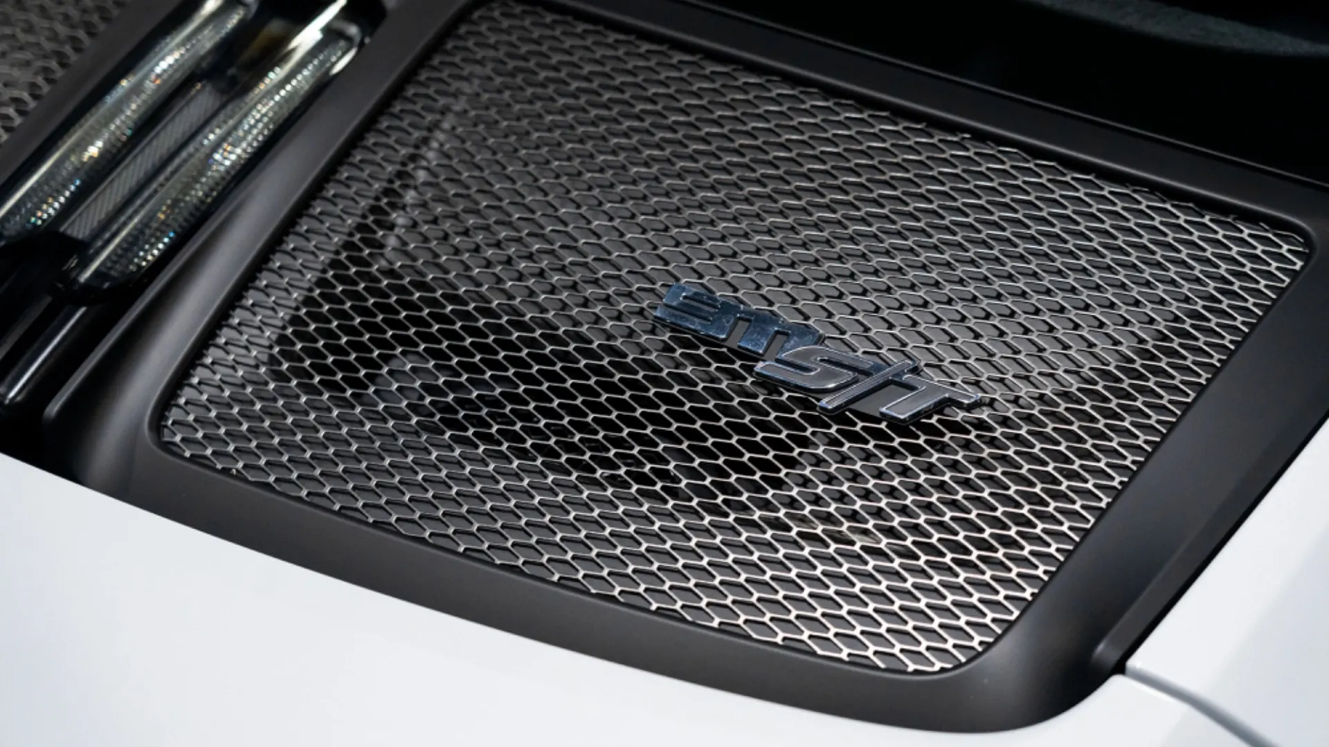 Porsche 911 — photo 7