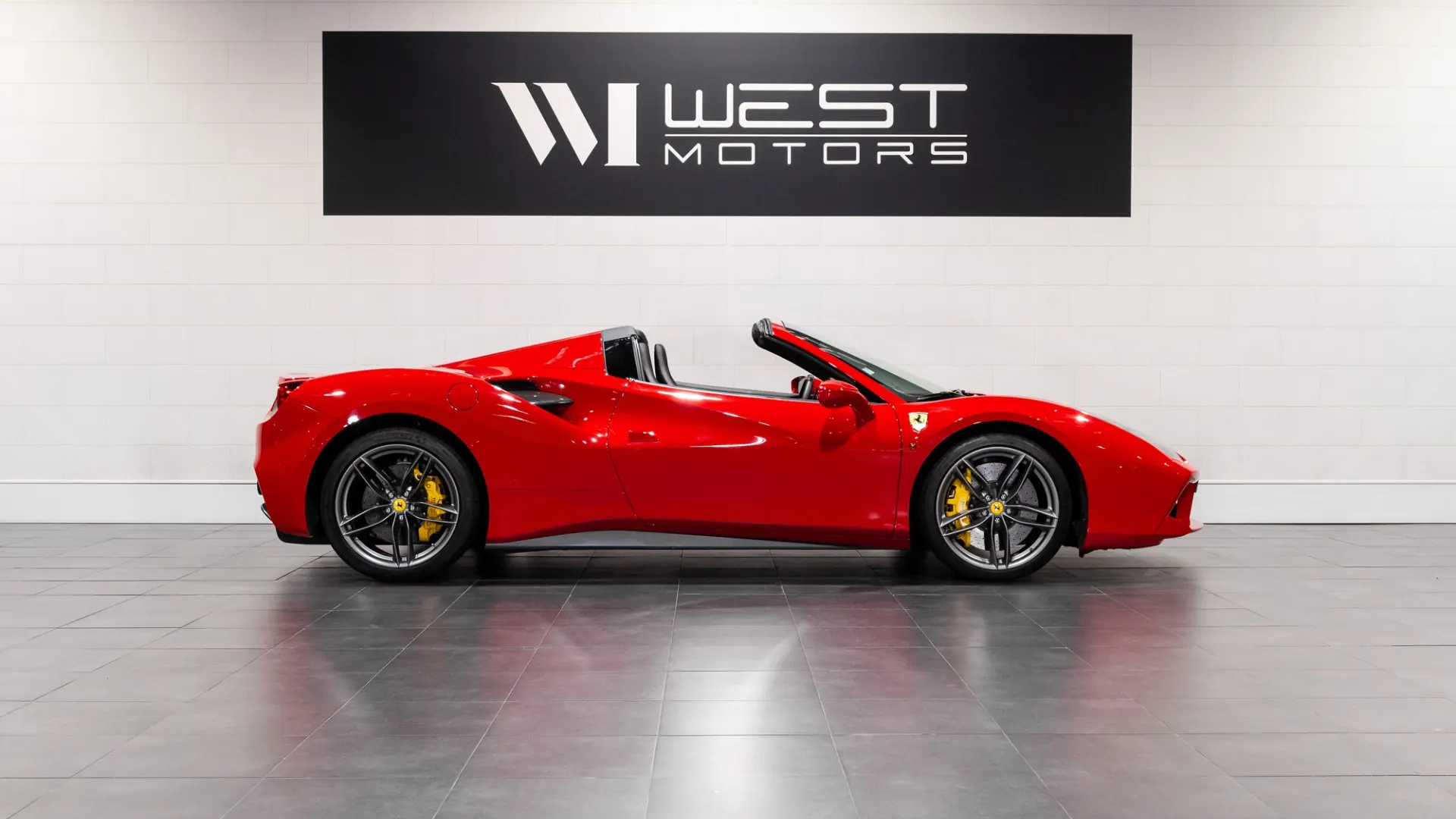 Ferrari 488 — photo 4